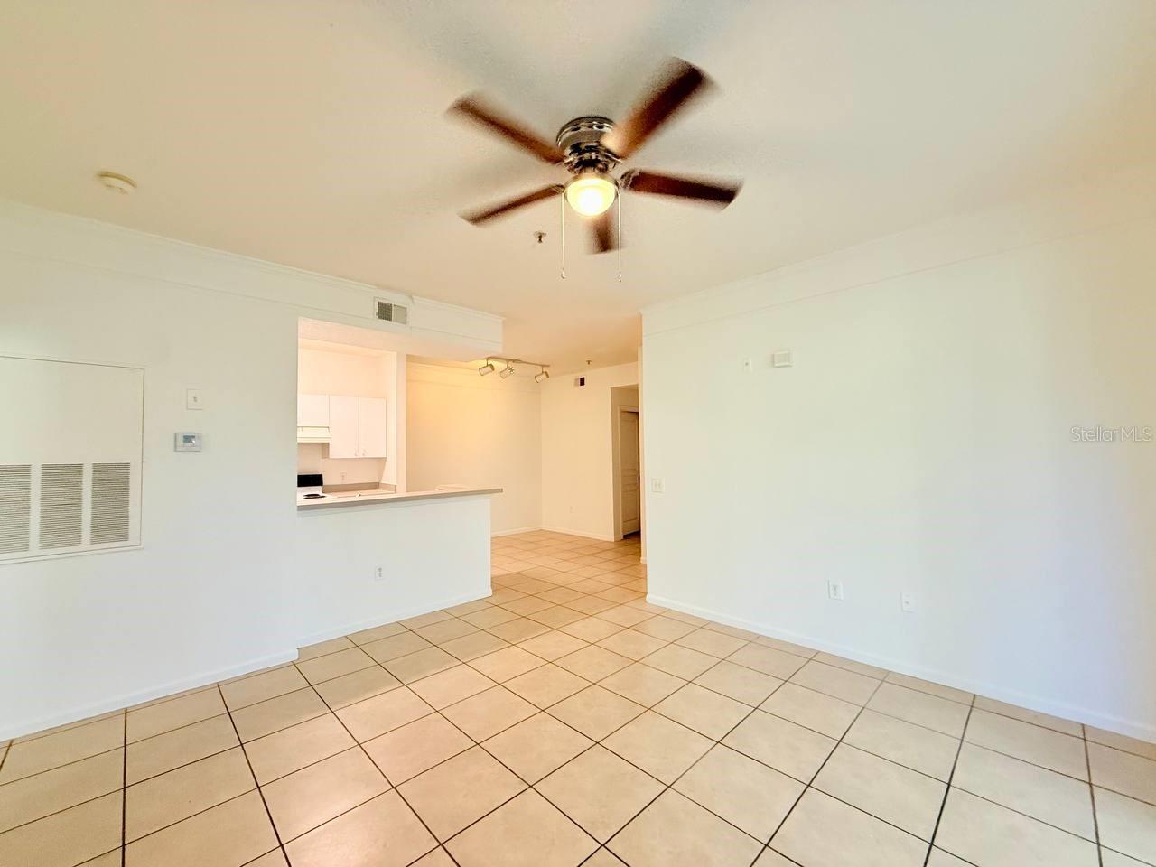 Image 8 of 30 For 17112 Carrington Park Drive 932
