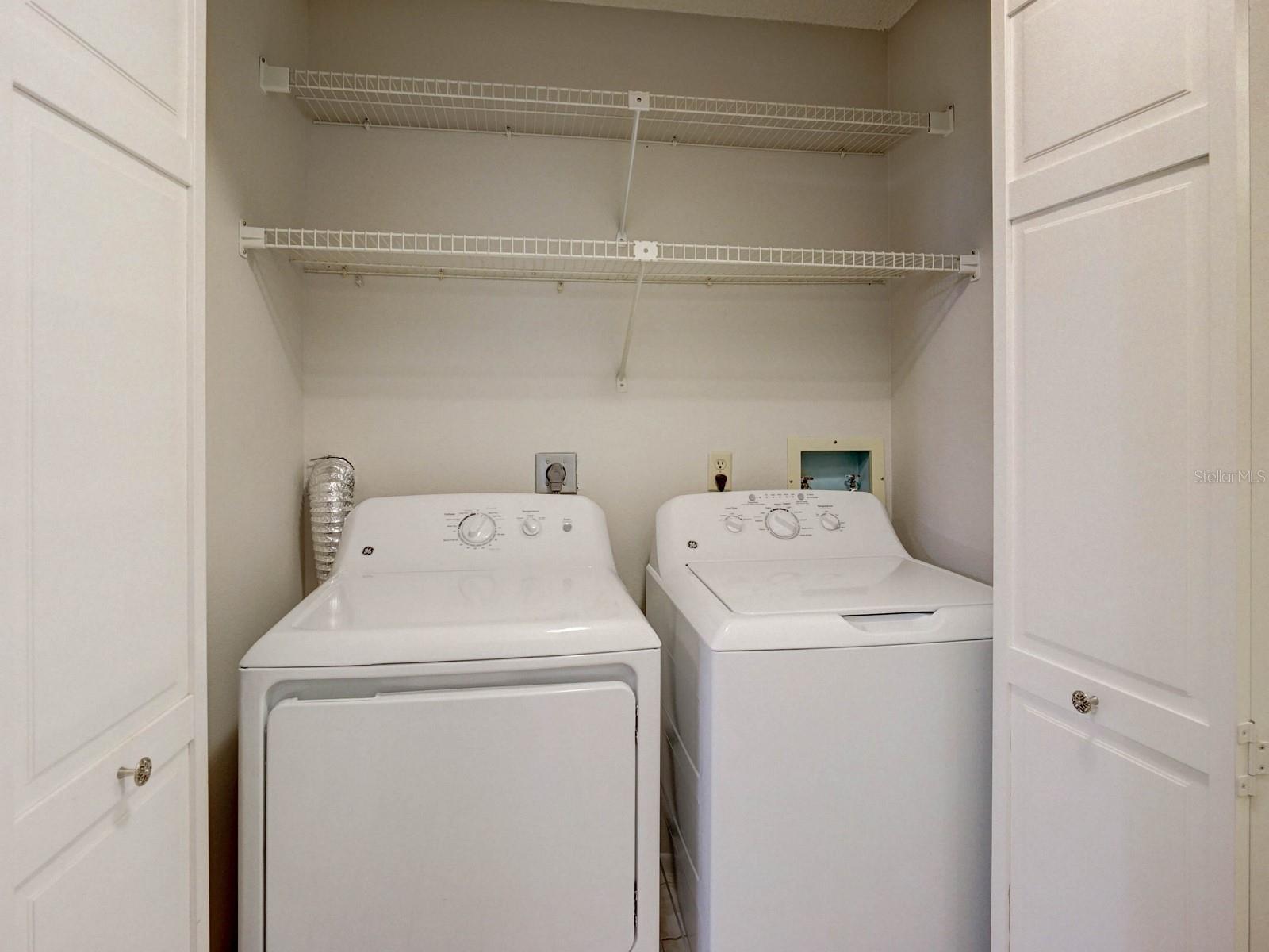 Image 18 of 19 For 1123 Thayer Street