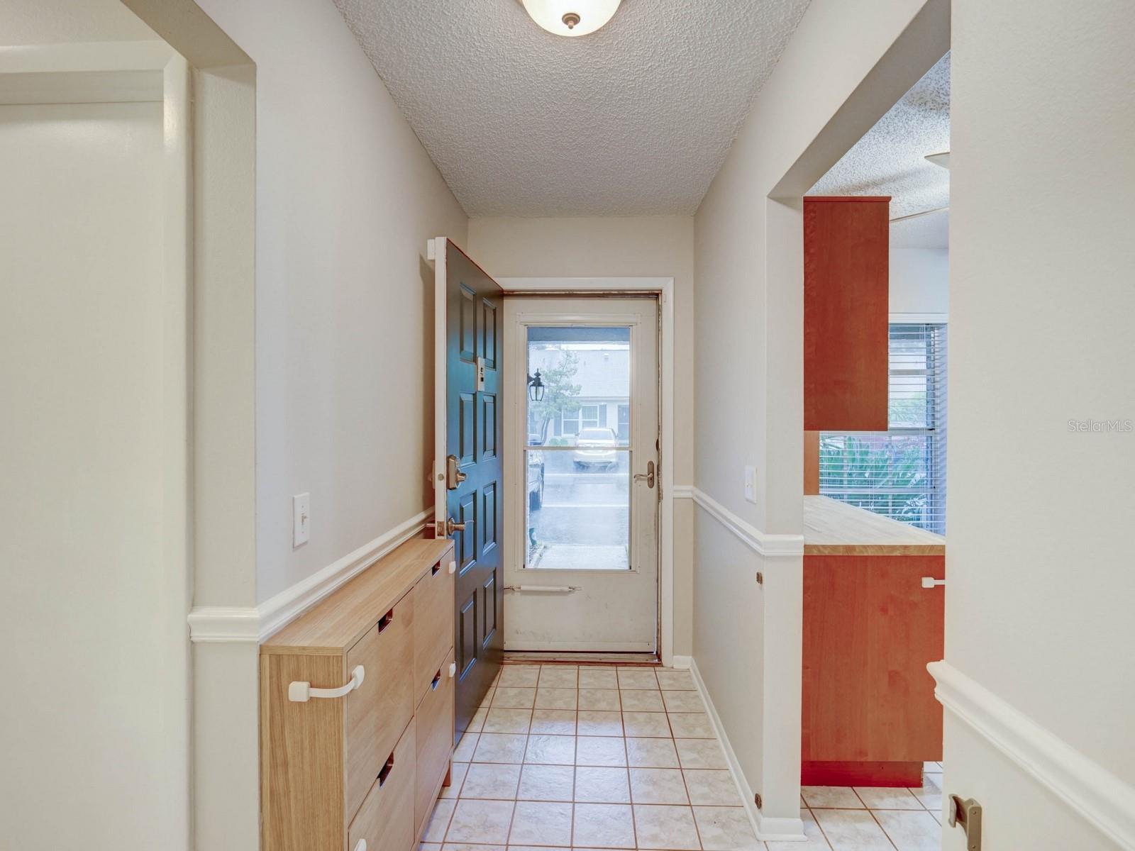 Image 2 of 19 For 1123 Thayer Street