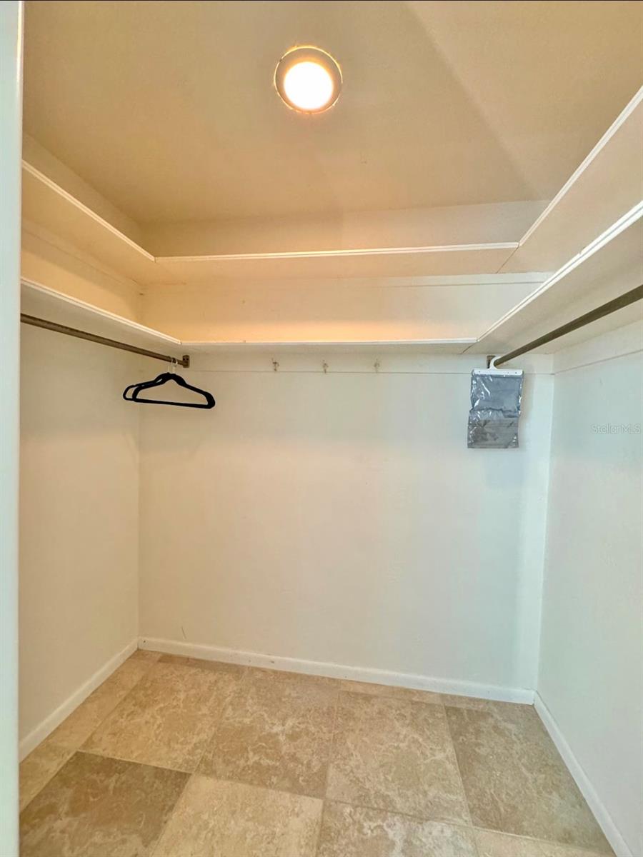 Image 18 of 40 For 1281 Maple Street Sw