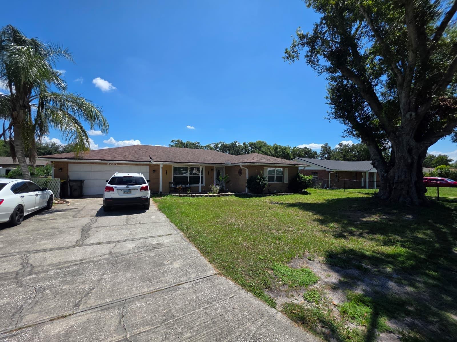 Details for 5737 Sands Point Drive, LAKELAND, FL 33809