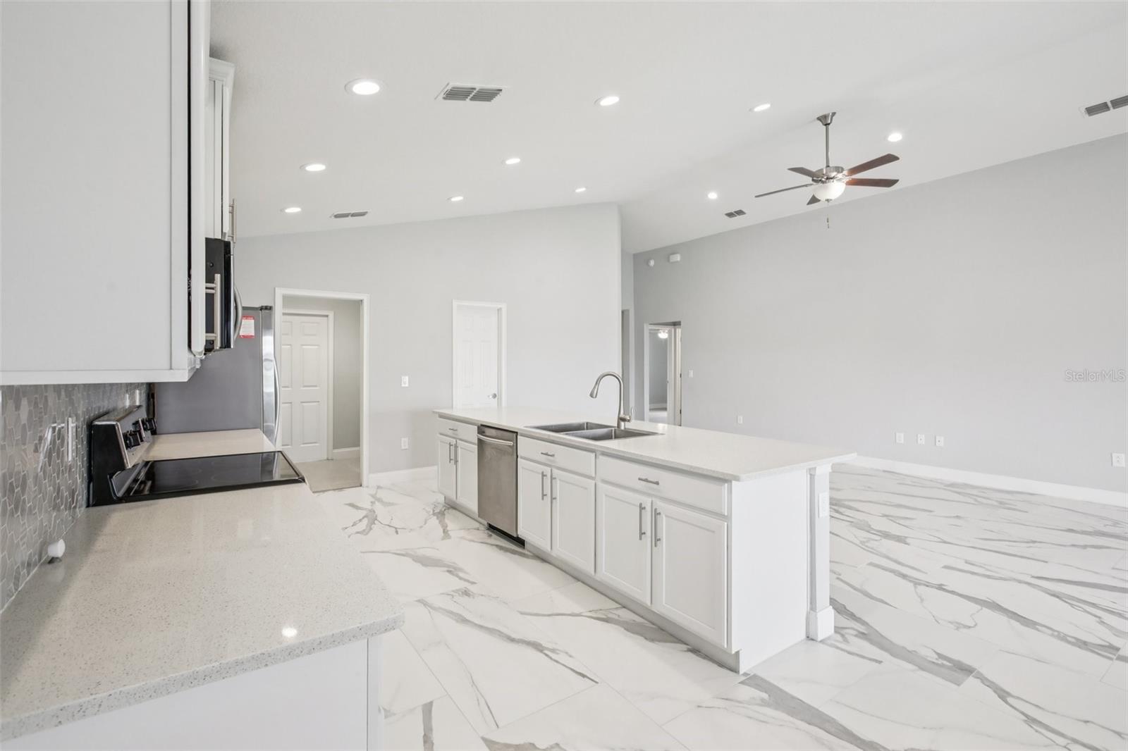 Image 10 of 29 For 4036 Shearwater Street