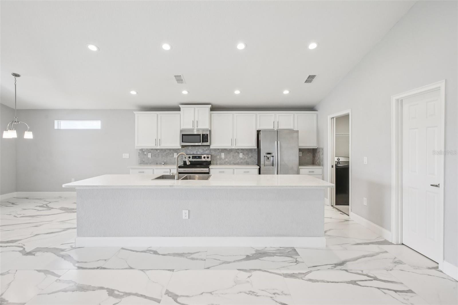Image 6 of 29 For 4036 Shearwater Street