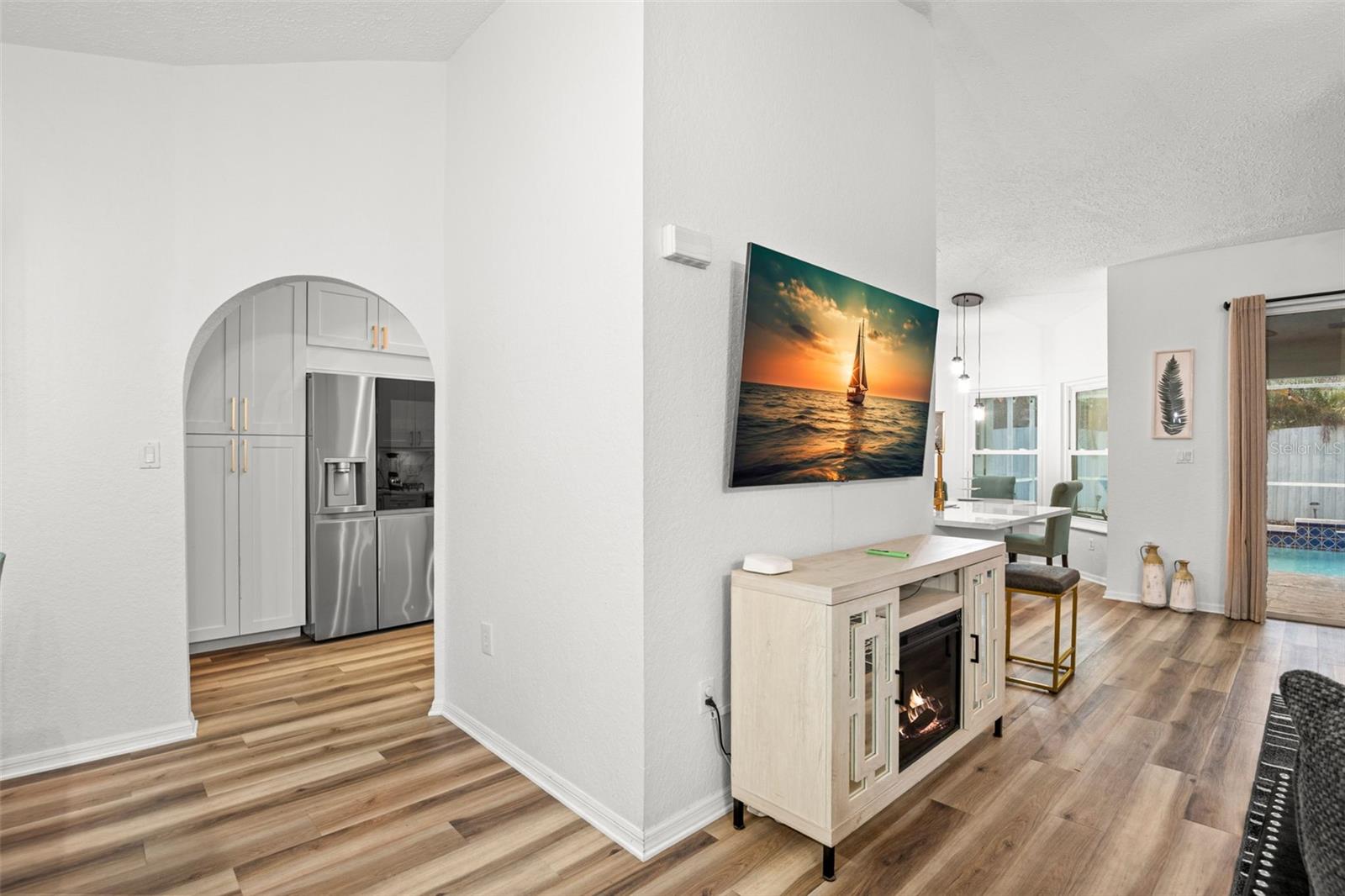 Image 10 of 45 For 721 Brittany Park Boulevard