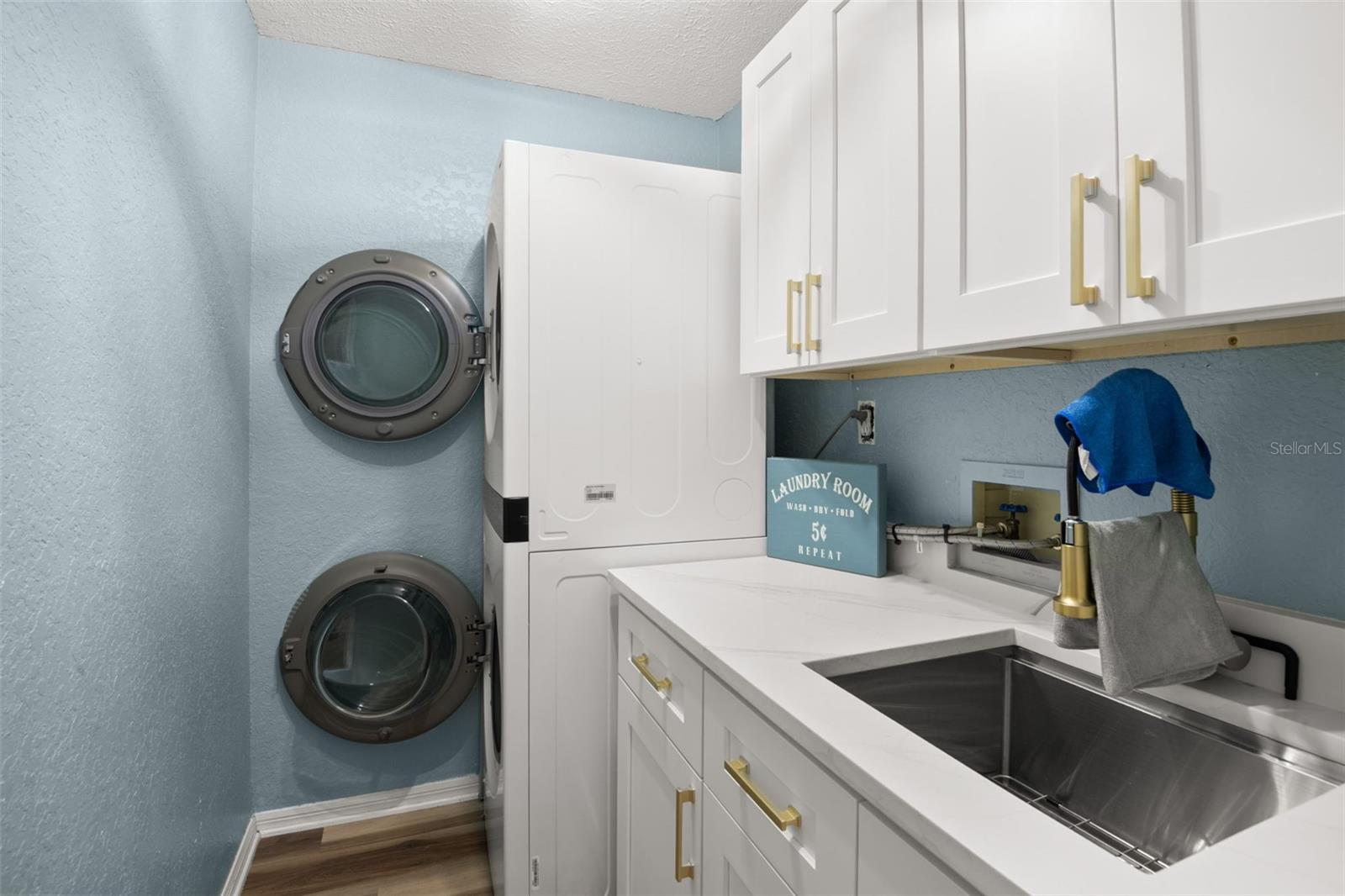 Image 36 of 45 For 721 Brittany Park Boulevard