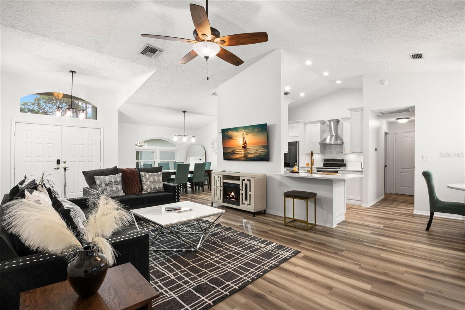 Image 6 of 45 For 721 Brittany Park Boulevard