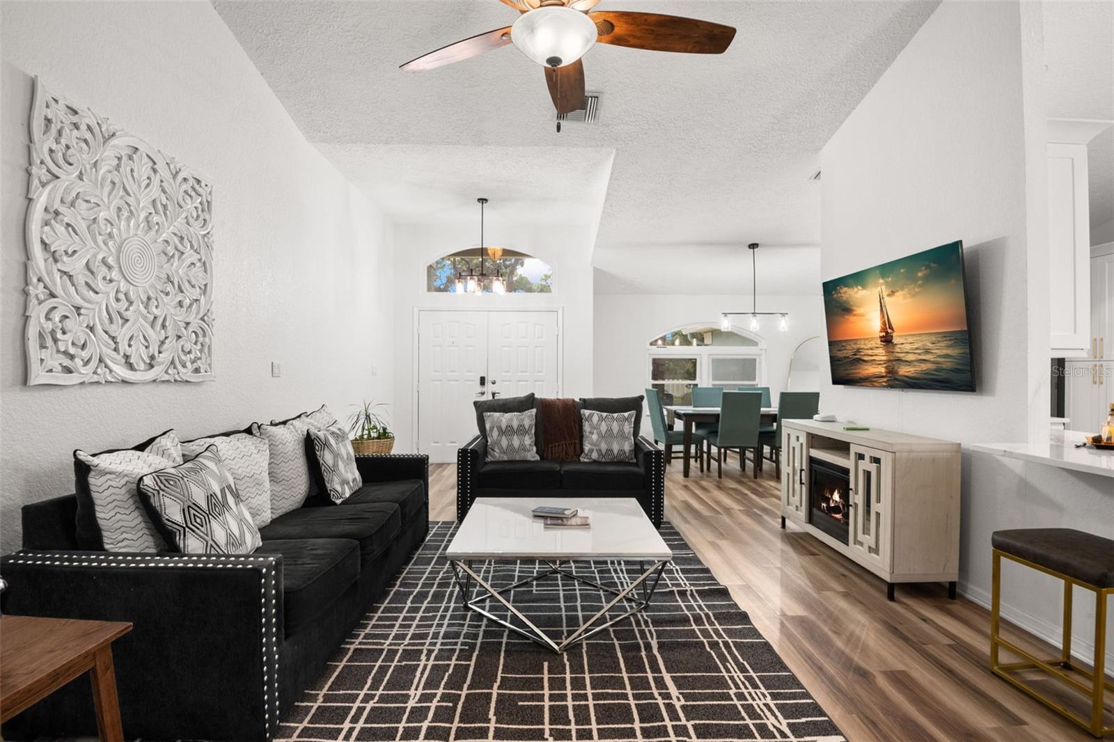 Image 7 of 45 For 721 Brittany Park Boulevard