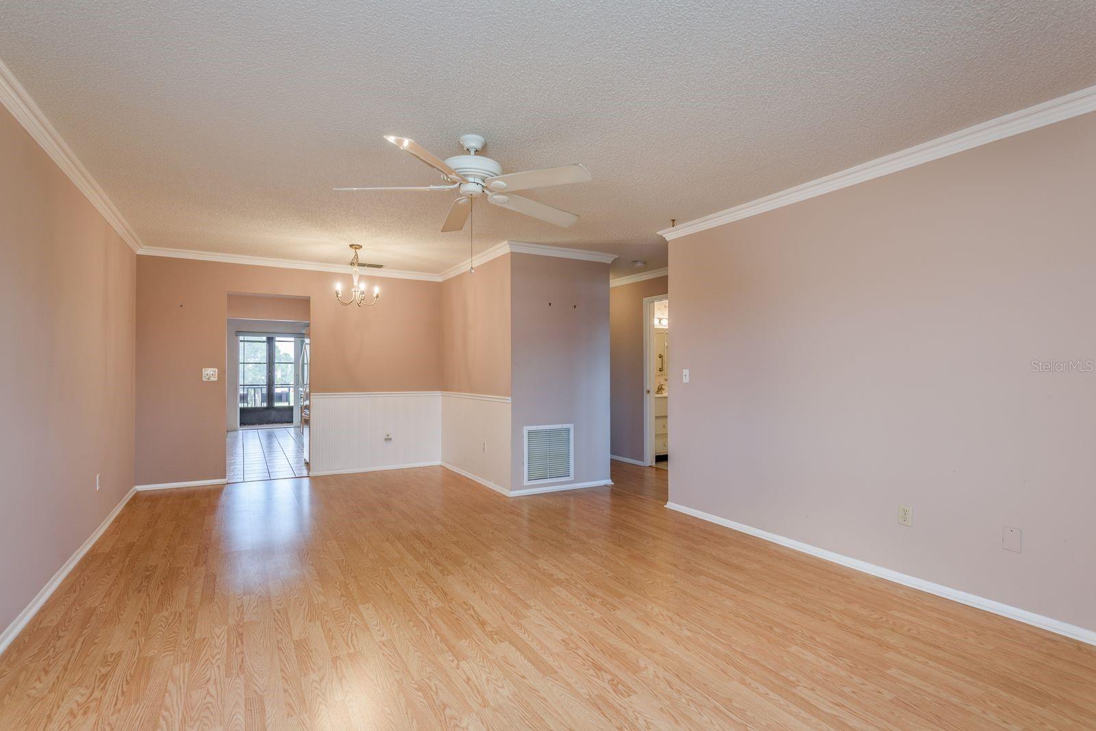 Image 12 of 59 For 7975 58th Avenue N 409