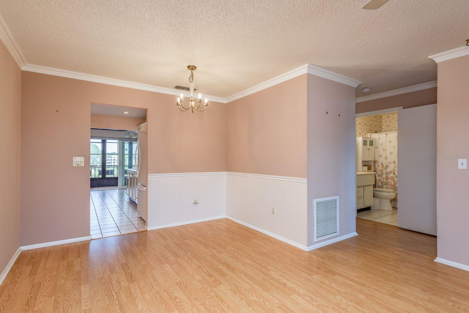 Image 13 of 59 For 7975 58th Avenue N 409