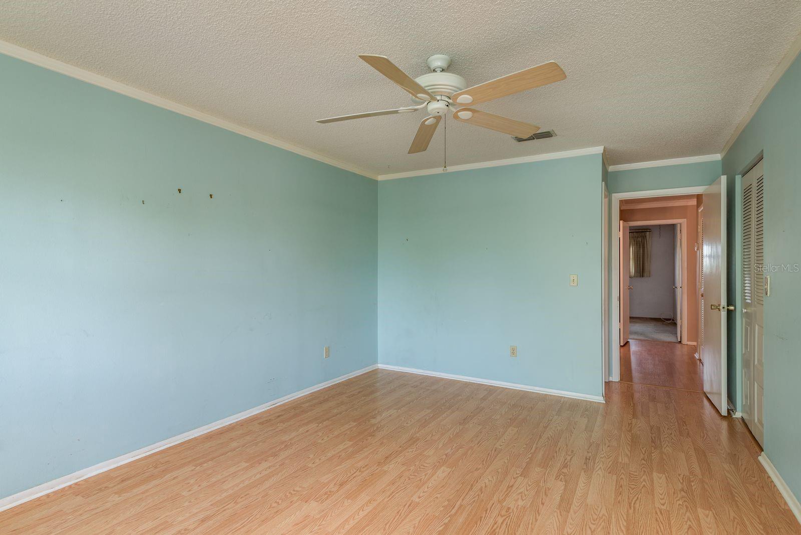 Image 24 of 59 For 7975 58th Avenue N 409