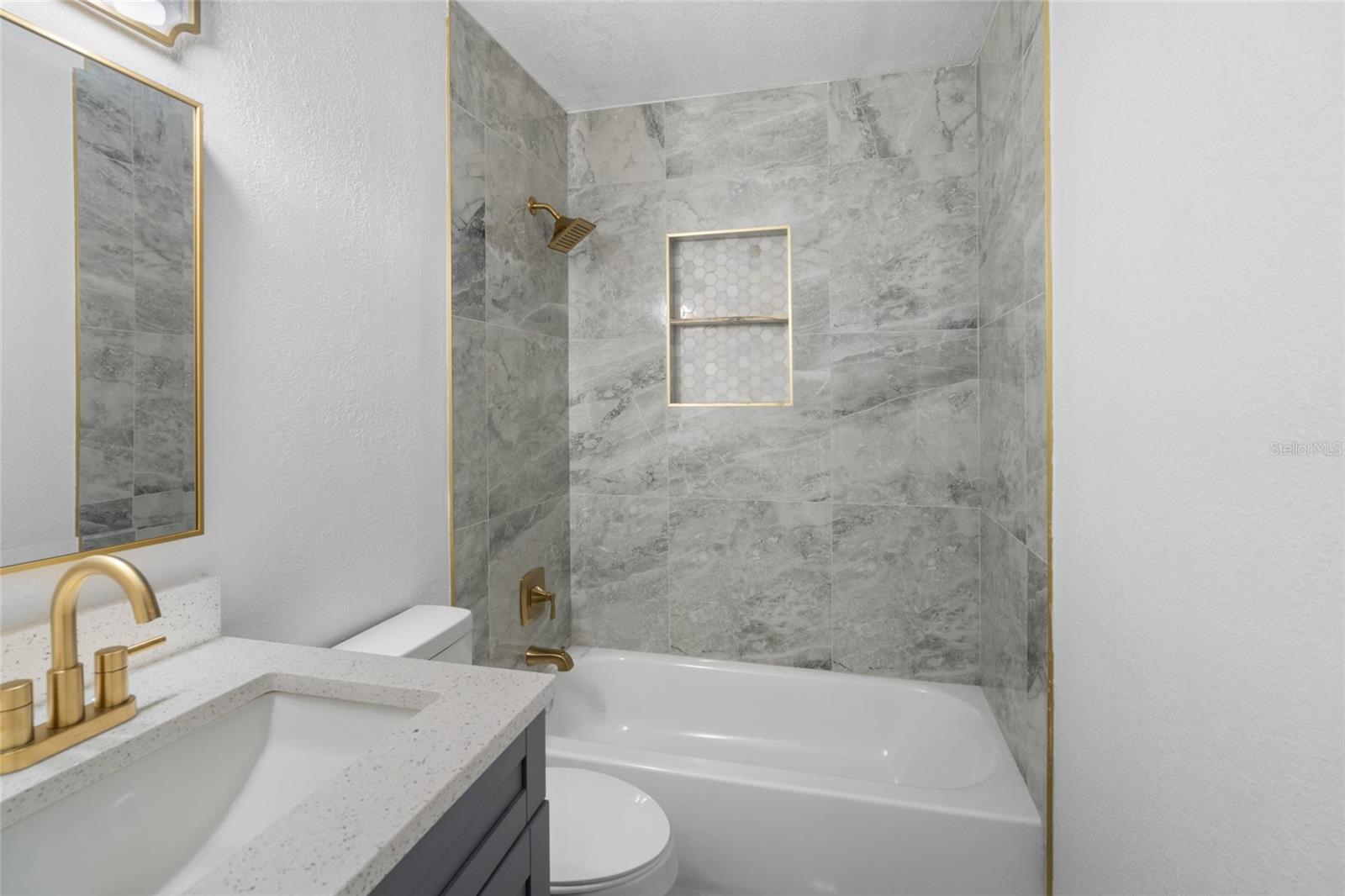 Image 16 of 30 For 4404 Troy Street
