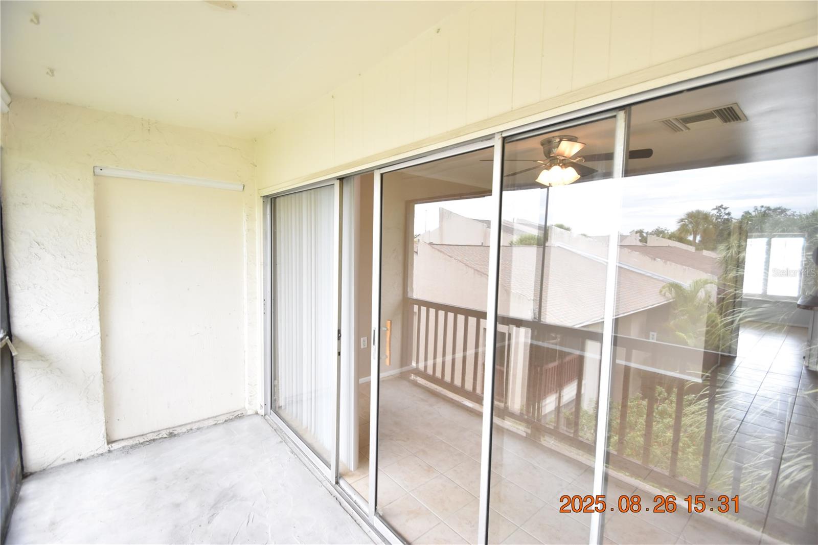 Image 10 of 30 For 3814 Lake Drive 70