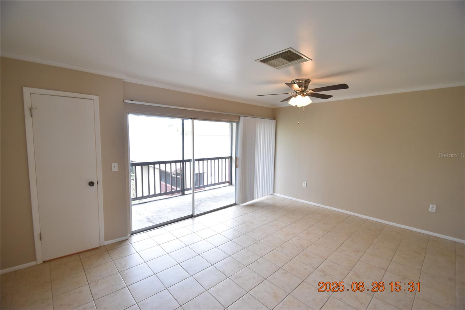 Image 12 of 30 For 3814 Lake Drive 70