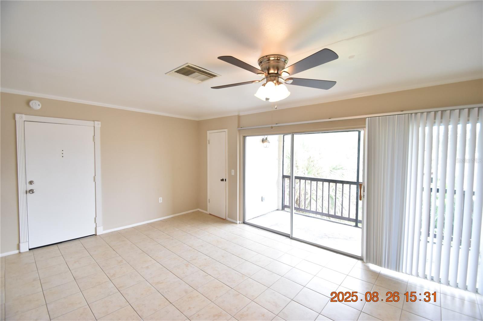 Image 13 of 30 For 3814 Lake Drive 70
