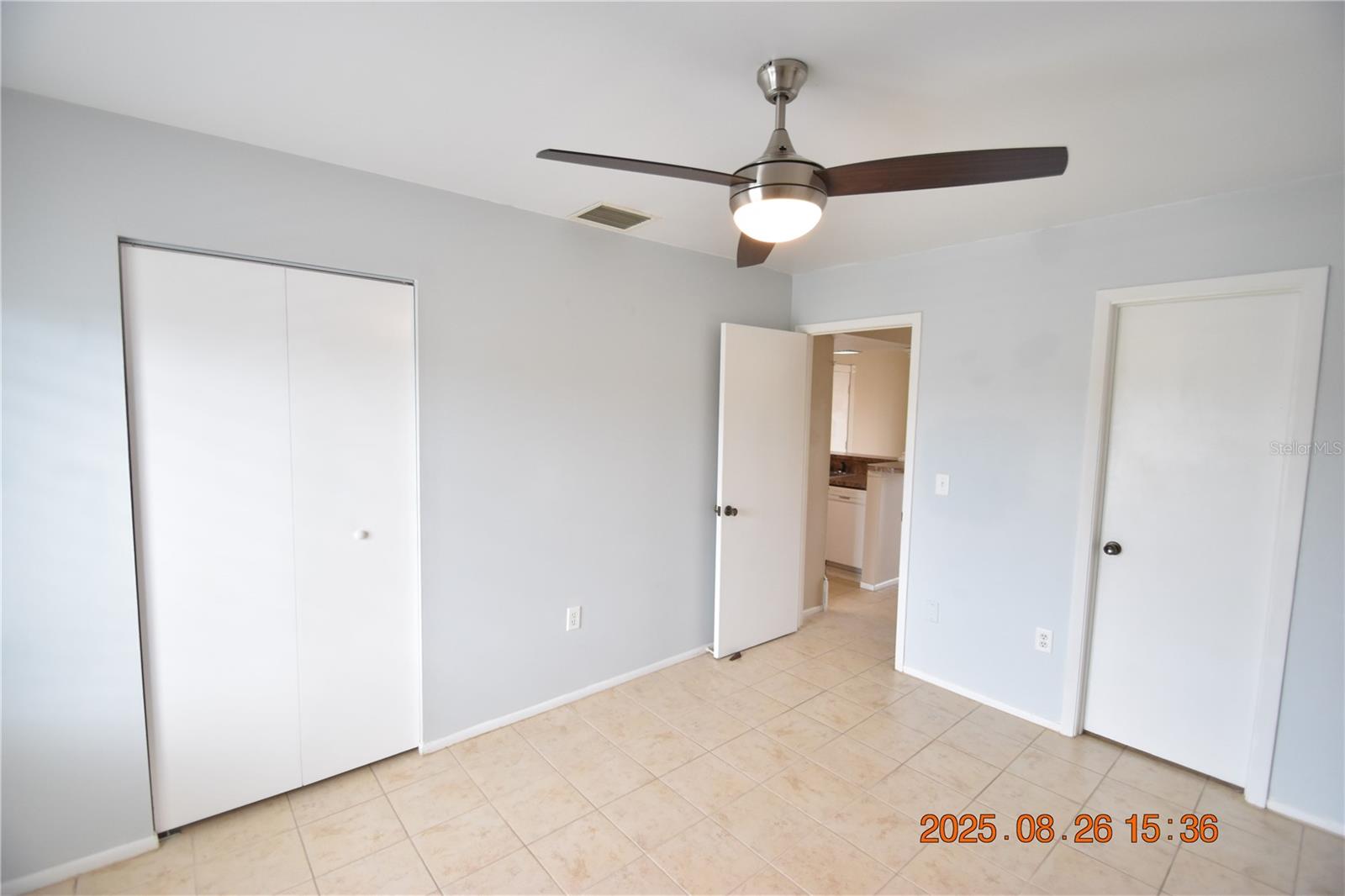 Image 22 of 30 For 3814 Lake Drive 70
