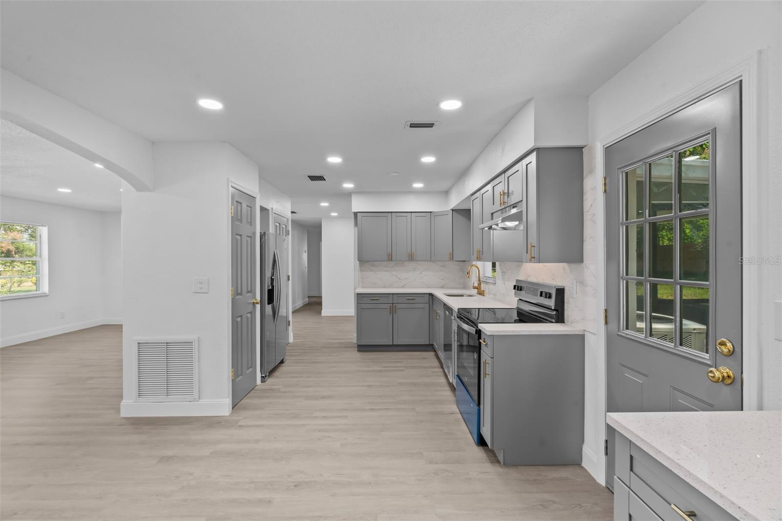 Image 14 of 50 For 37312 Vero Lane