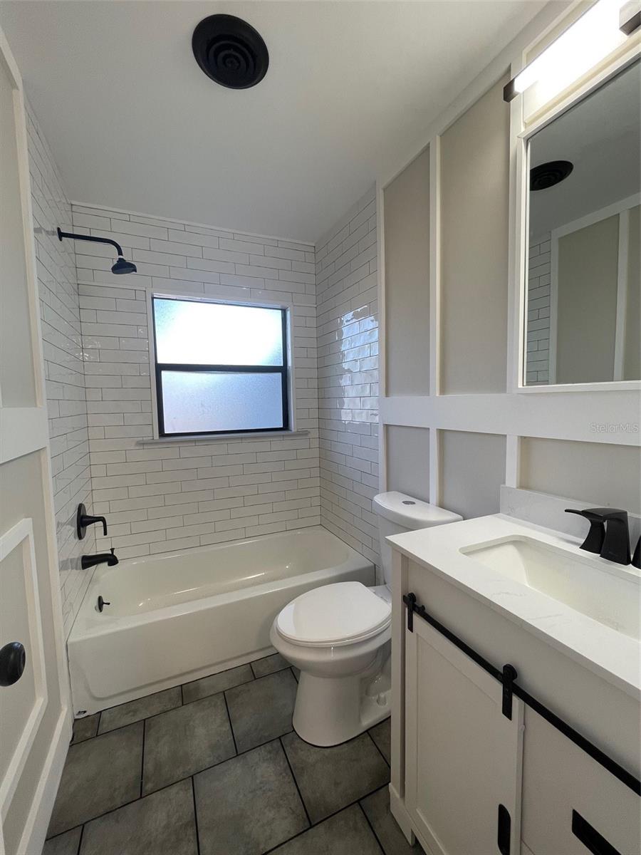 Image 14 of 19 For 3028 9th Avenue N