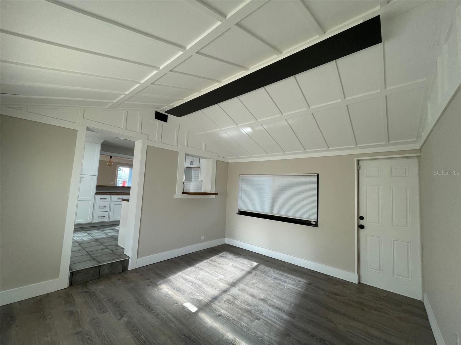 Image 3 of 19 For 3028 9th Avenue N