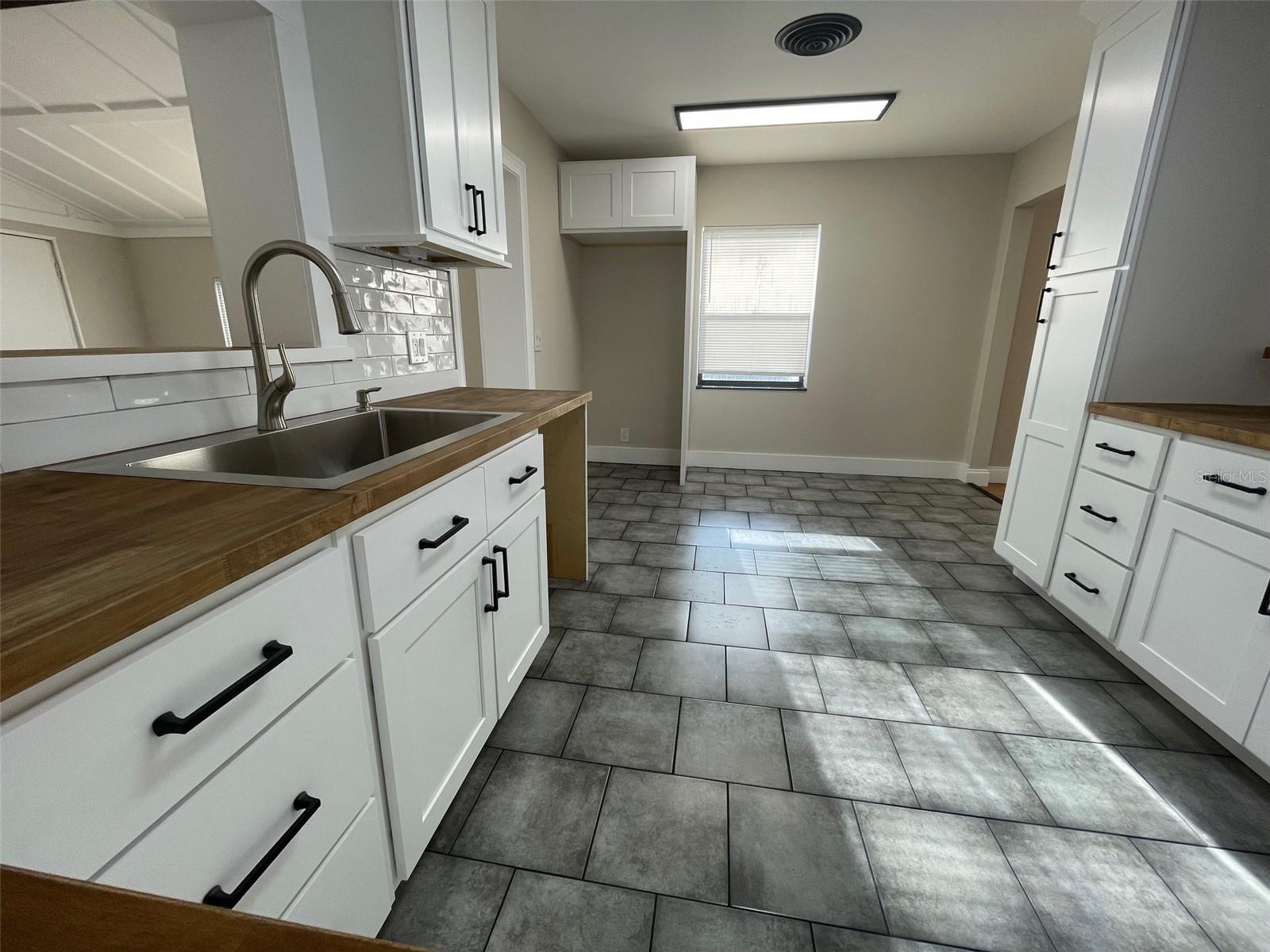 Image 5 of 19 For 3028 9th Avenue N