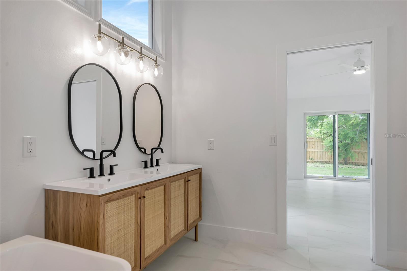 Image 6 of 53 For 1658 Ridgewood Lane