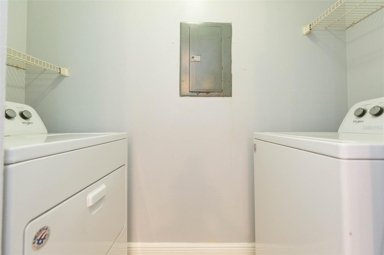 Image 19 of 26 For 10024 Strafford Oak Court 806