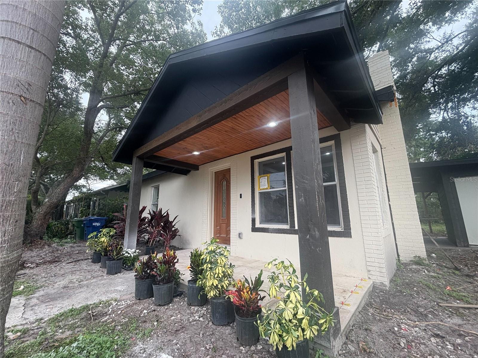 Image 14 of 35 For 1508 Comanche Avenue