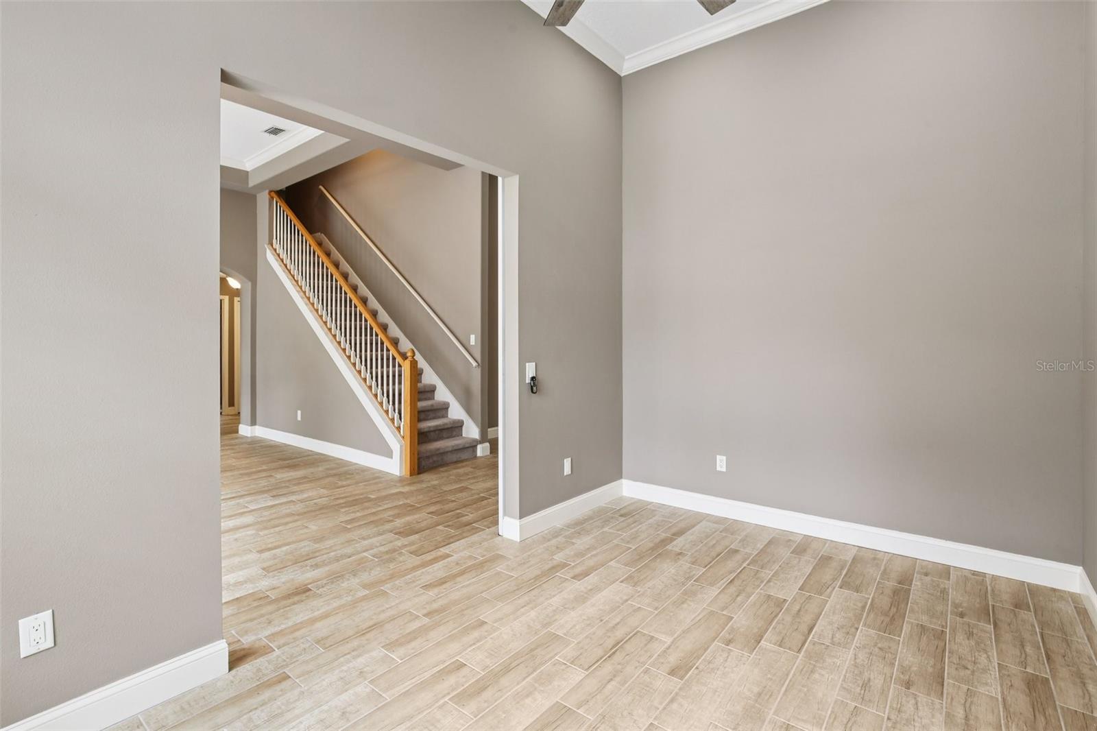 Image 11 of 85 For 18301 Bankston Place
