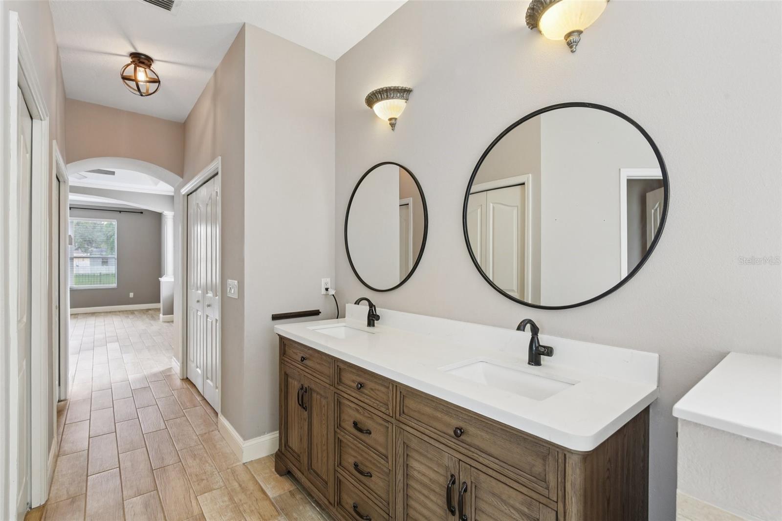 Image 31 of 85 For 18301 Bankston Place