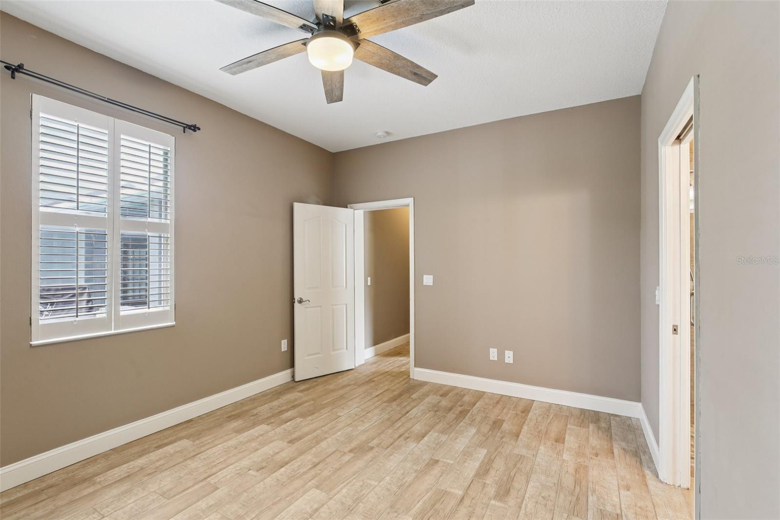 Image 43 of 85 For 18301 Bankston Place