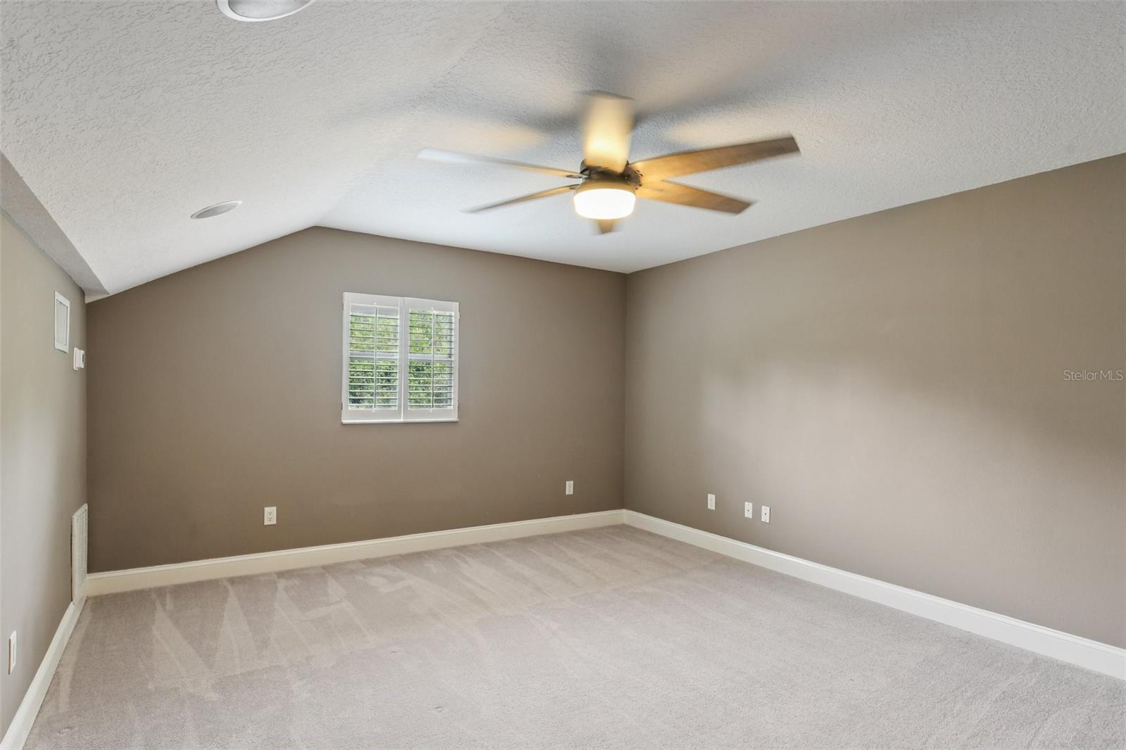 Image 52 of 85 For 18301 Bankston Place