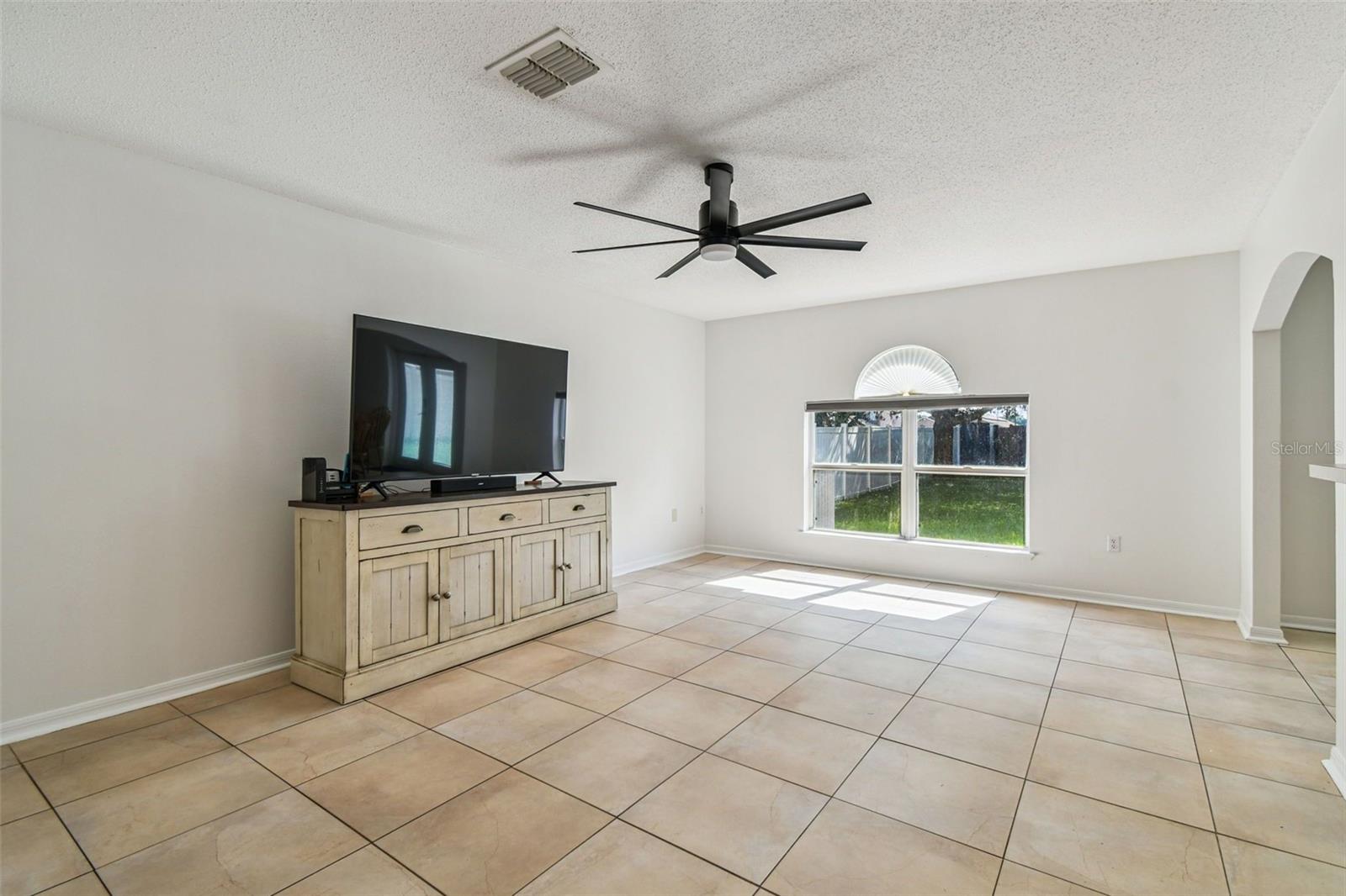 Image 5 of 74 For 2822 Mingo Drive