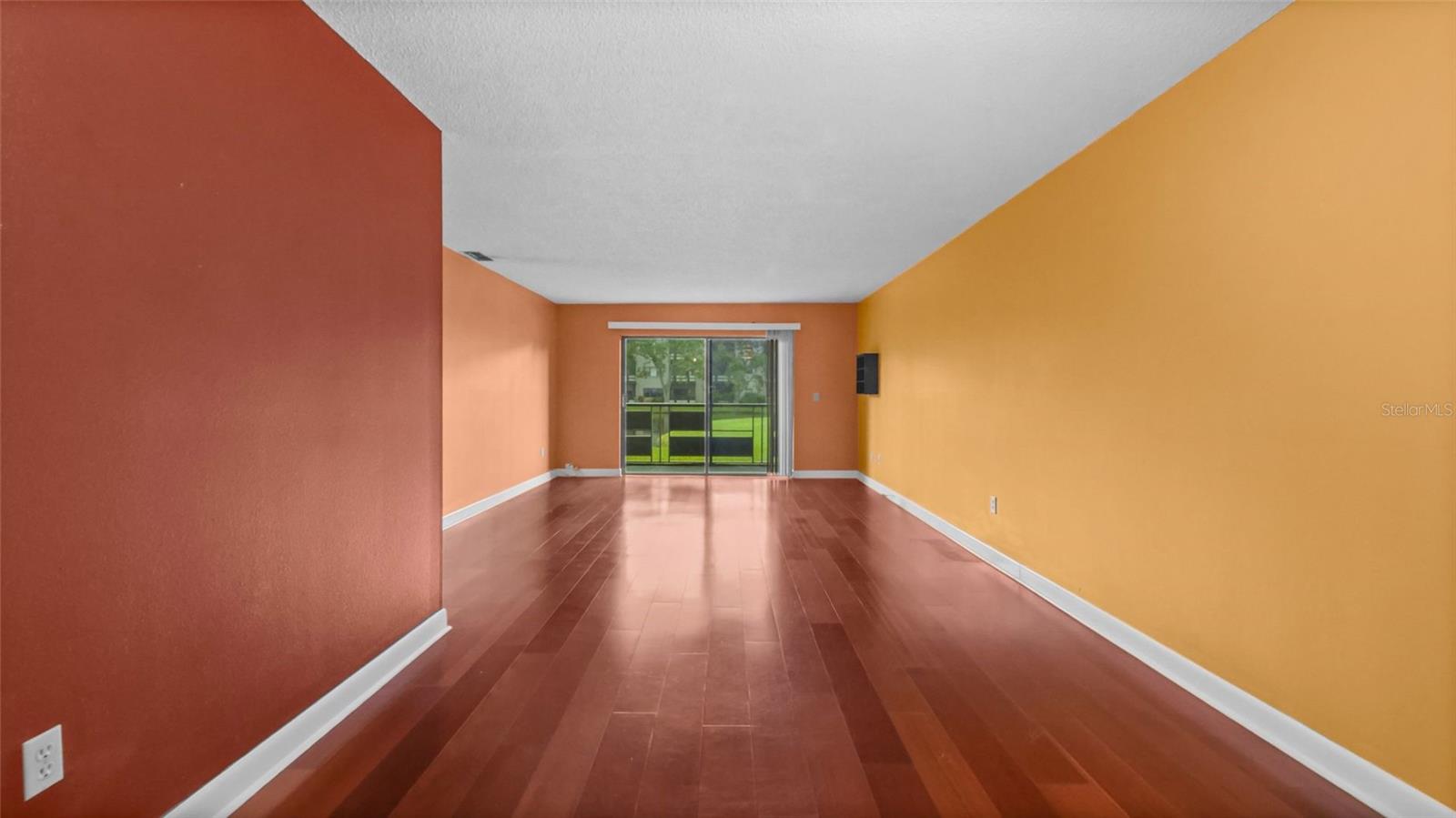 Image 5 of 32 For 6070 80th Street N 109