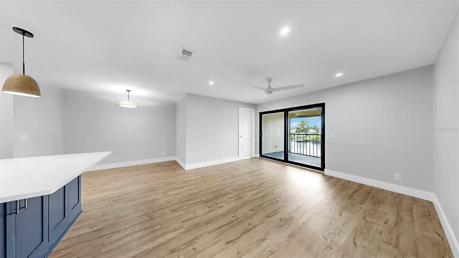 Image 15 of 37 For 662 Yardarm Drive
