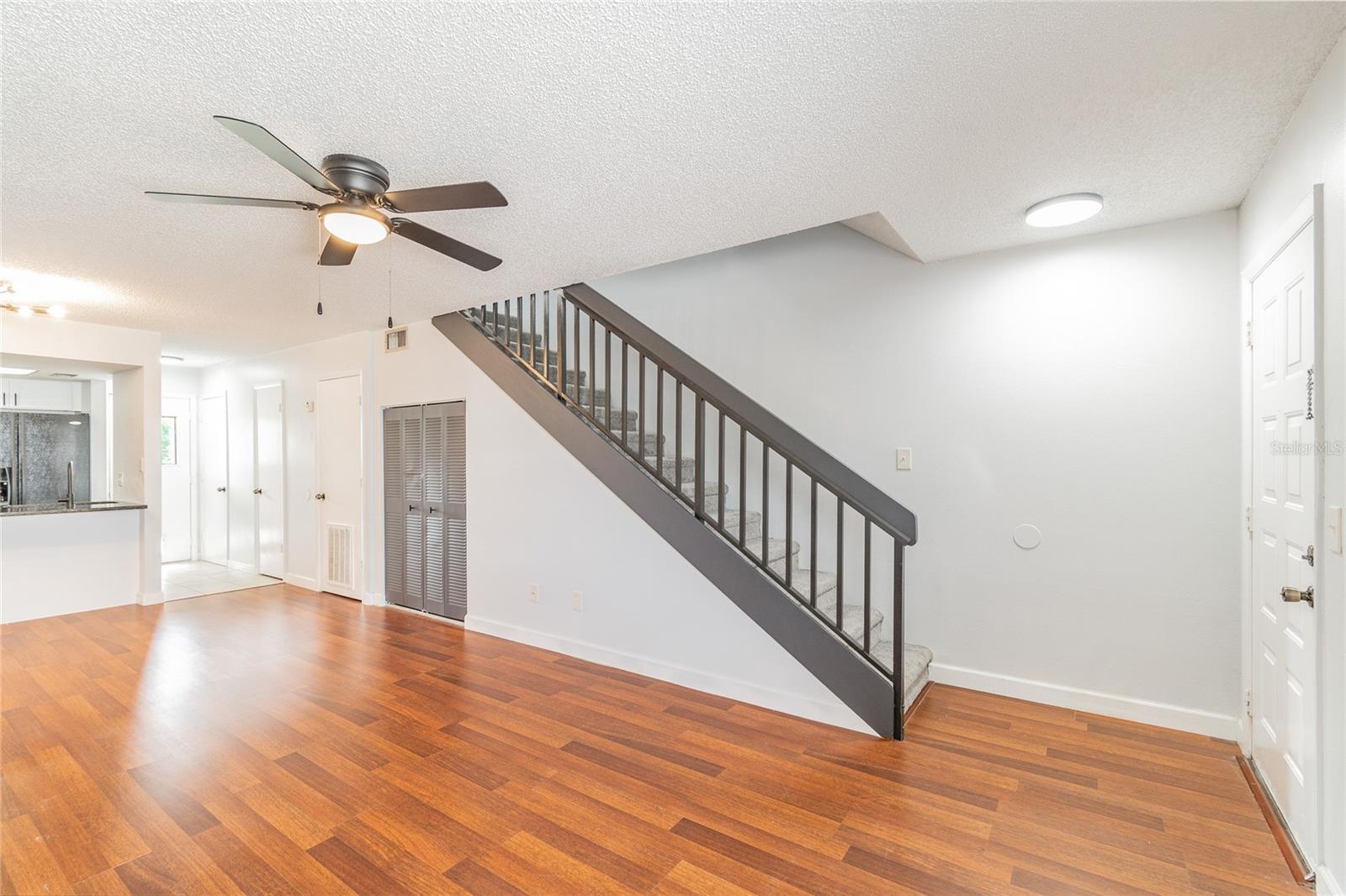Image 15 of 30 For 4907 Mcelroy Avenue H209