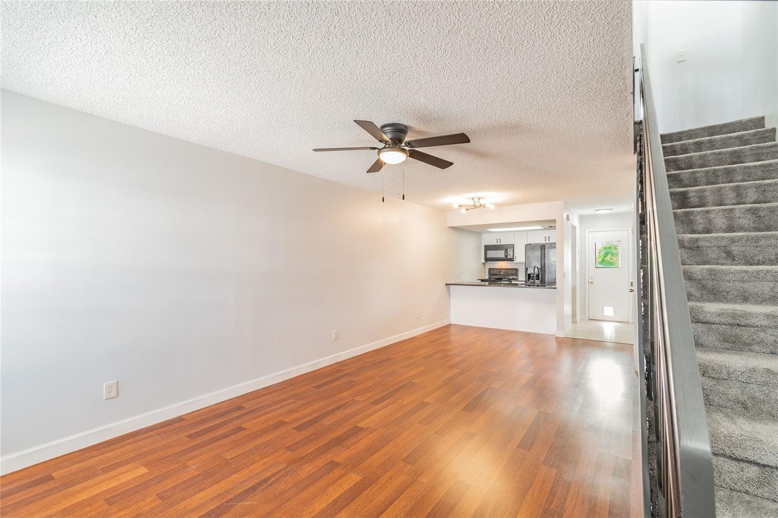 Image 16 of 30 For 4907 Mcelroy Avenue H209