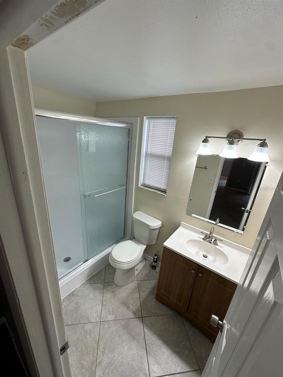 Image 33 of 66 For 1529 Larkin Road