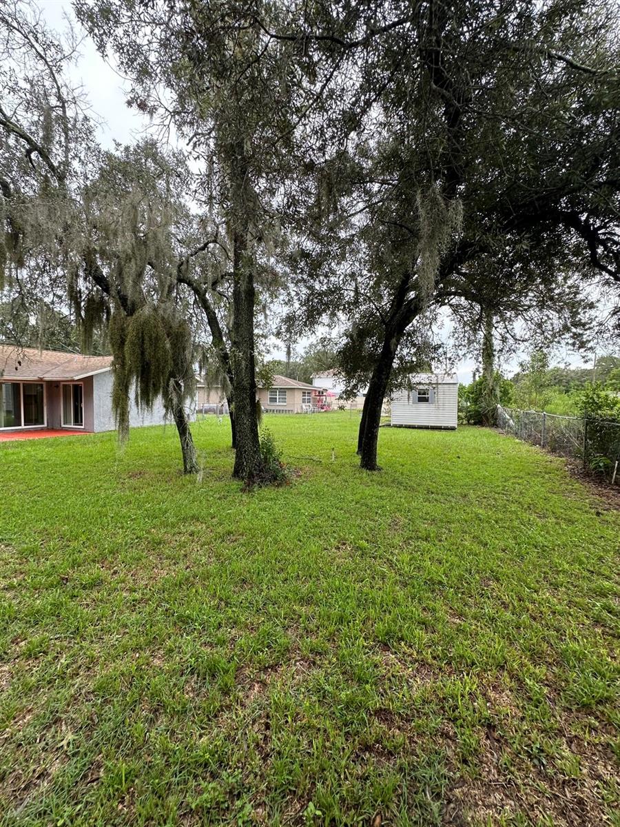 Image 40 of 66 For 1529 Larkin Road