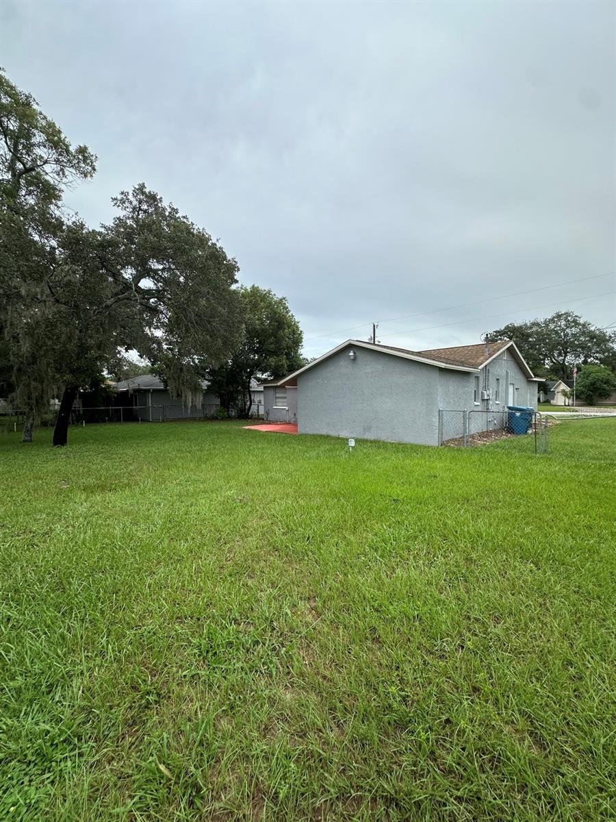 Image 50 of 66 For 1529 Larkin Road
