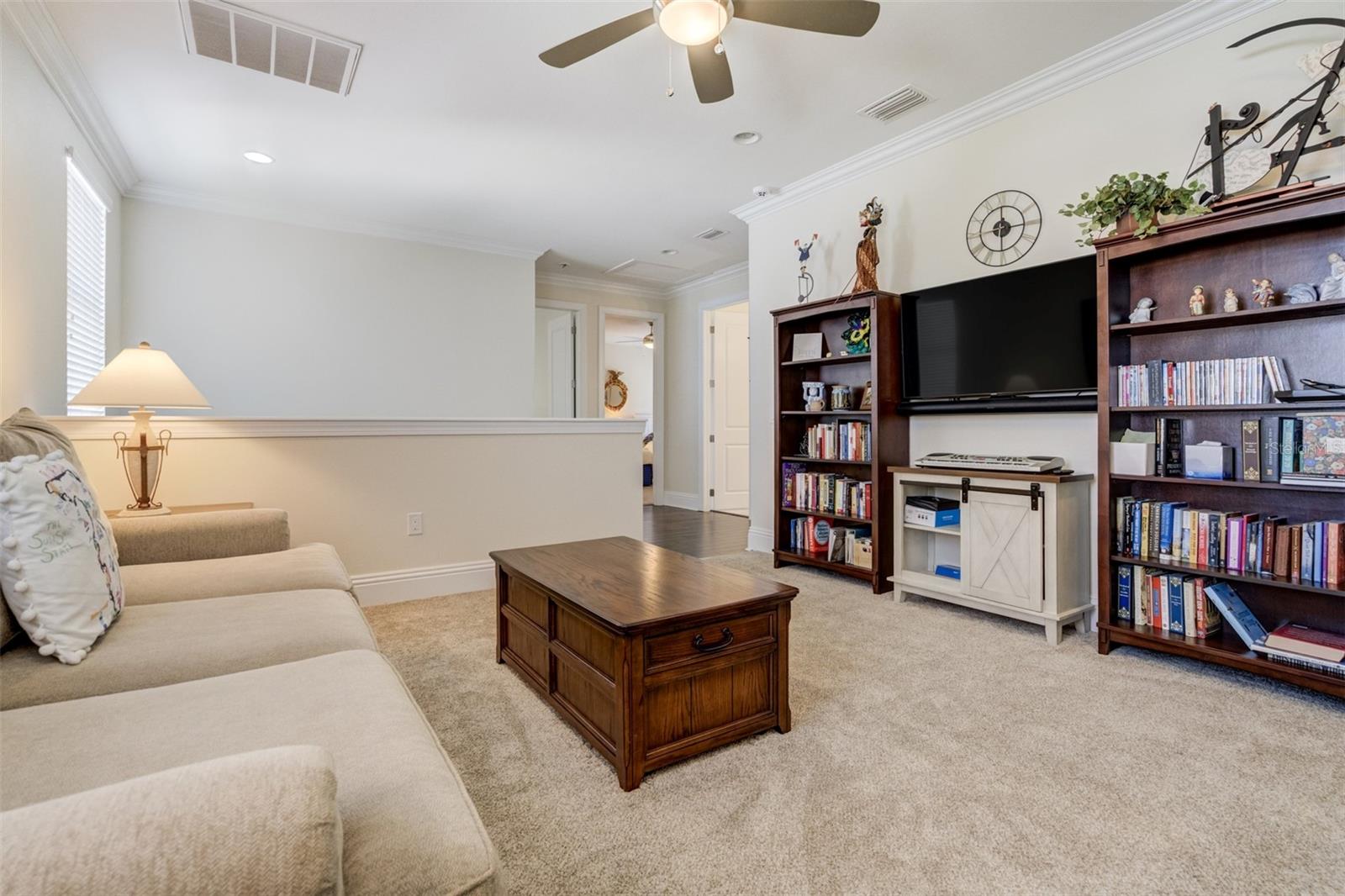 Listing photo id 26 for 201 4th Avenue S
