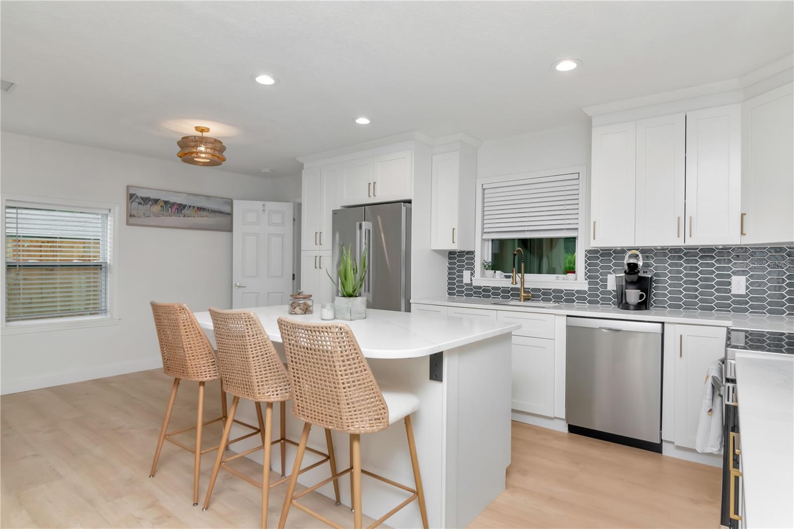 Image 18 of 38 For 4306 West Shore Boulevard