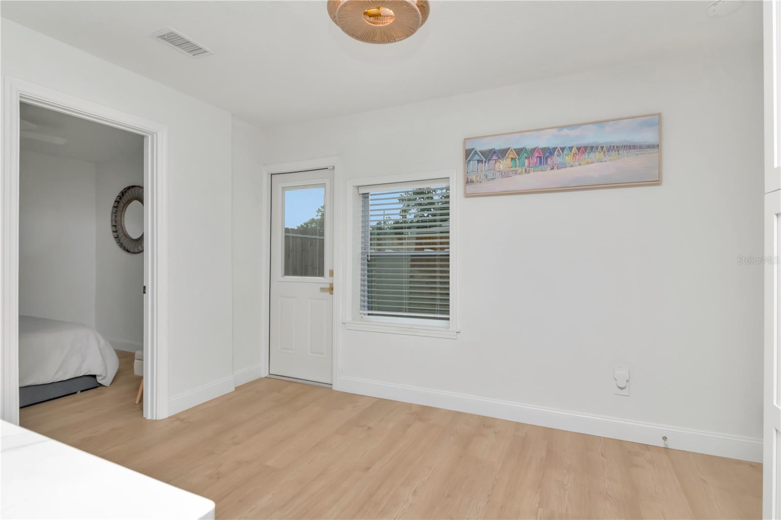 Image 23 of 38 For 4306 West Shore Boulevard