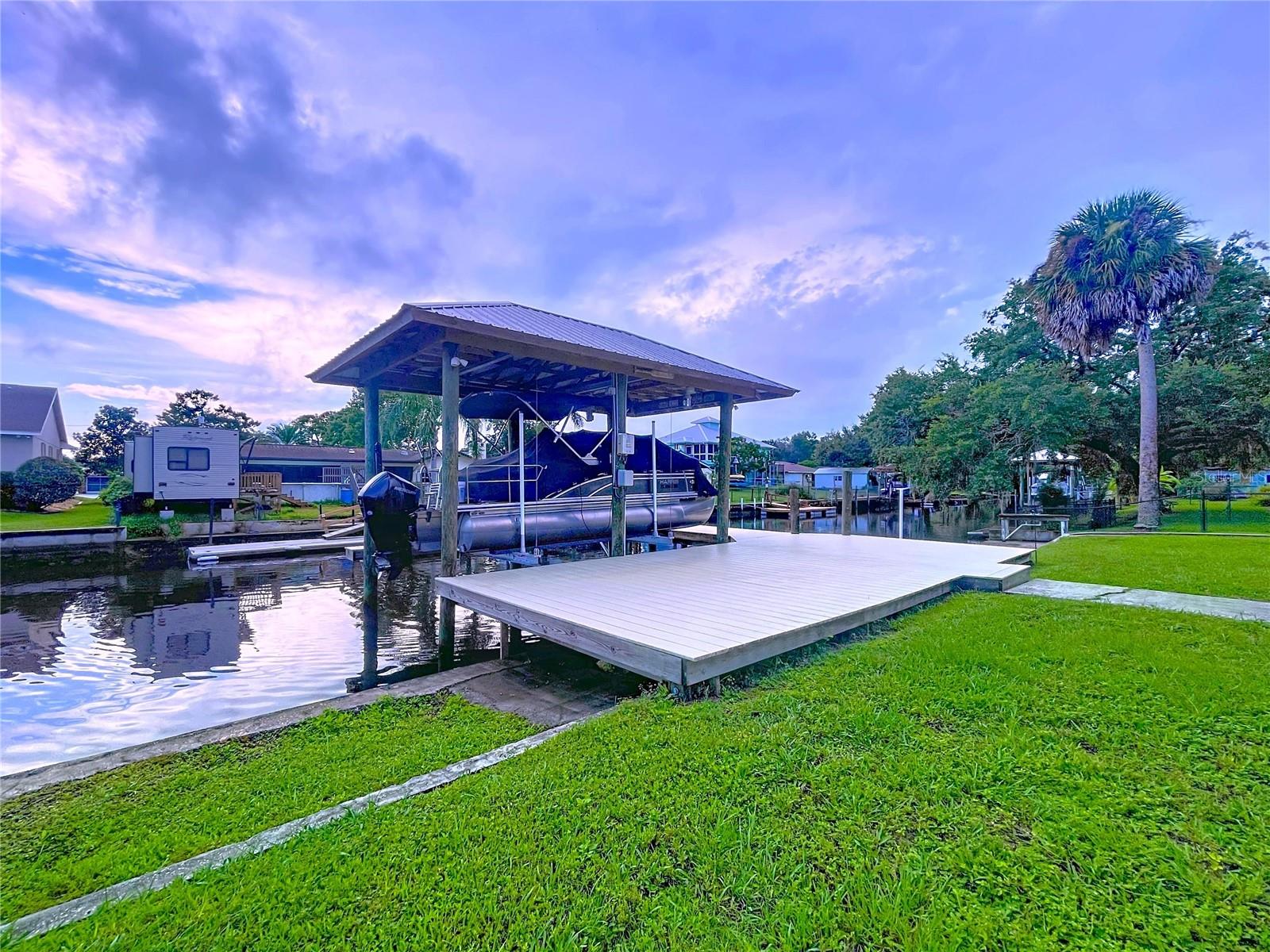 Listing photo id 9 for 3911 Nokomis Point