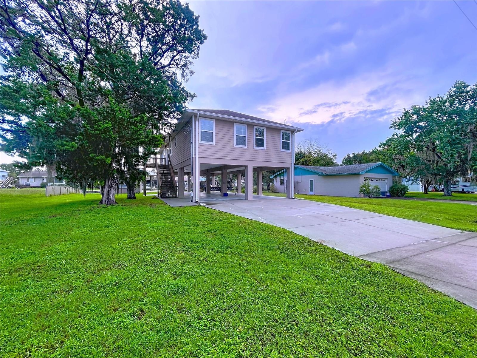 Listing photo id 13 for 3911 Nokomis Point