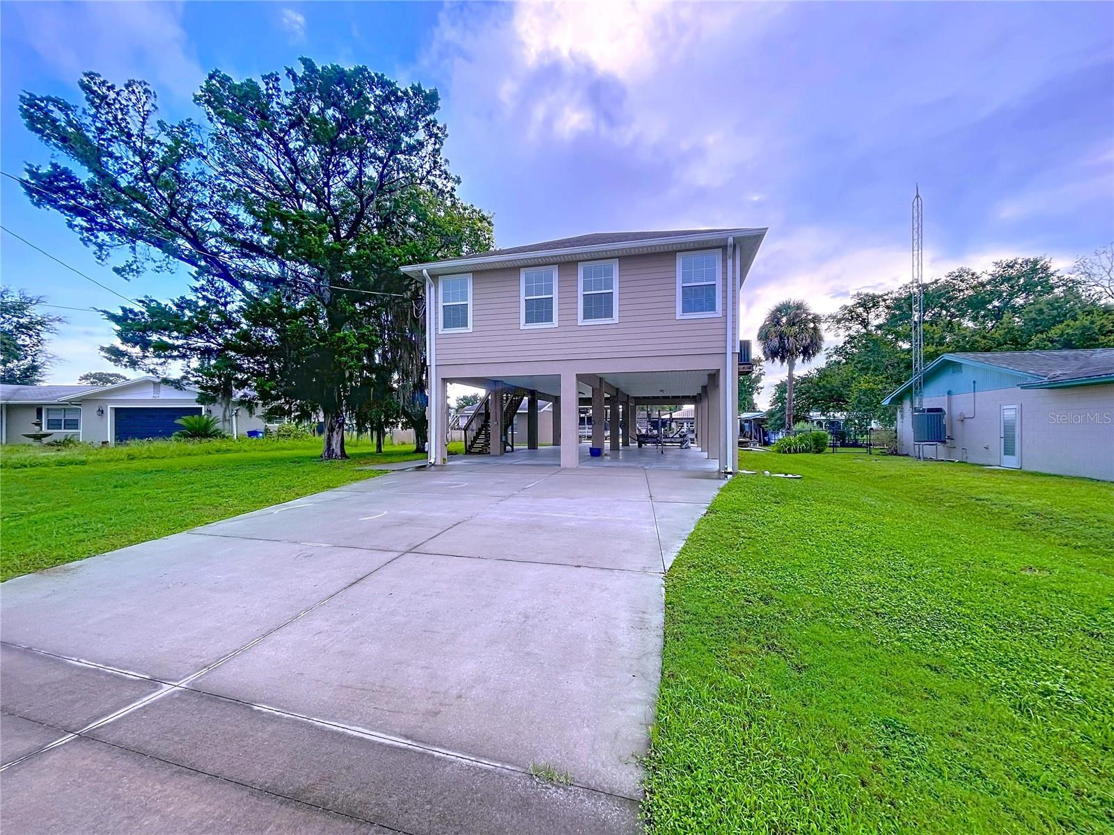 Listing photo id 15 for 3911 Nokomis Point