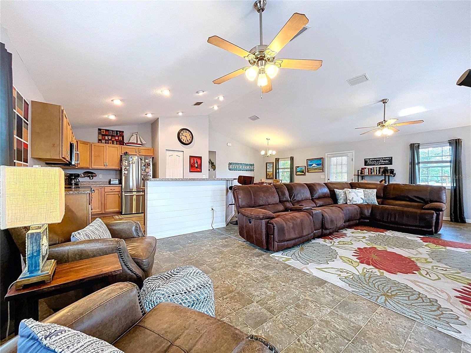 Listing photo id 20 for 3911 Nokomis Point
