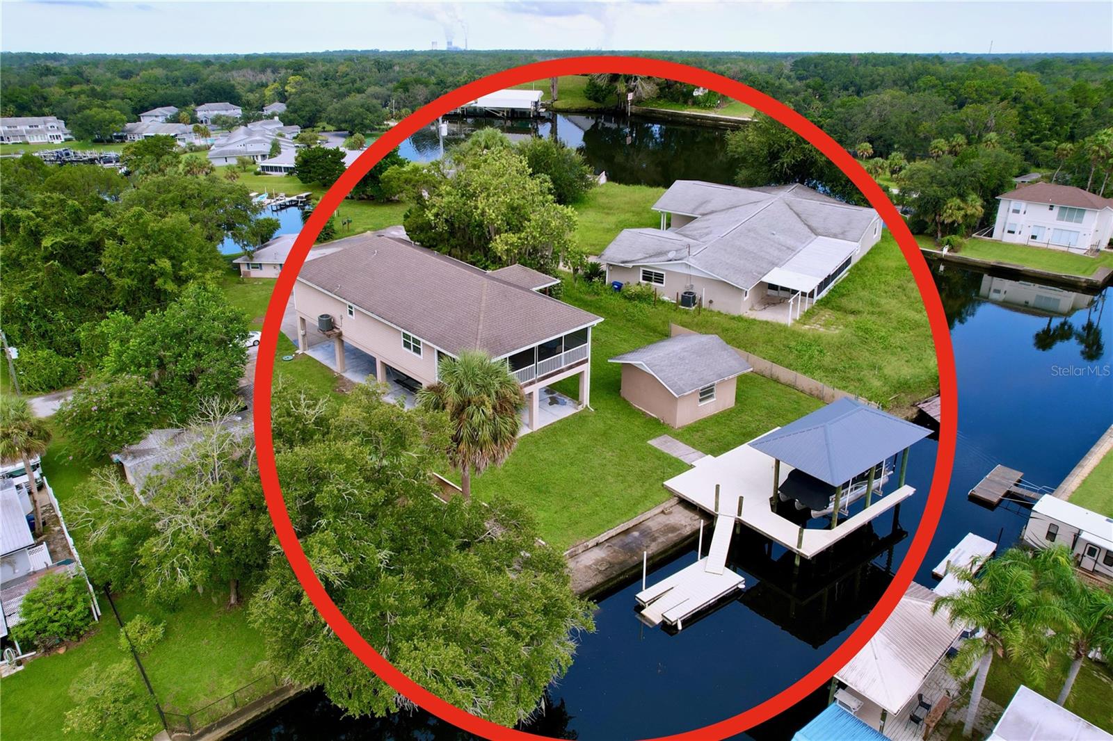 Listing photo id 1 for 3911 Nokomis Point