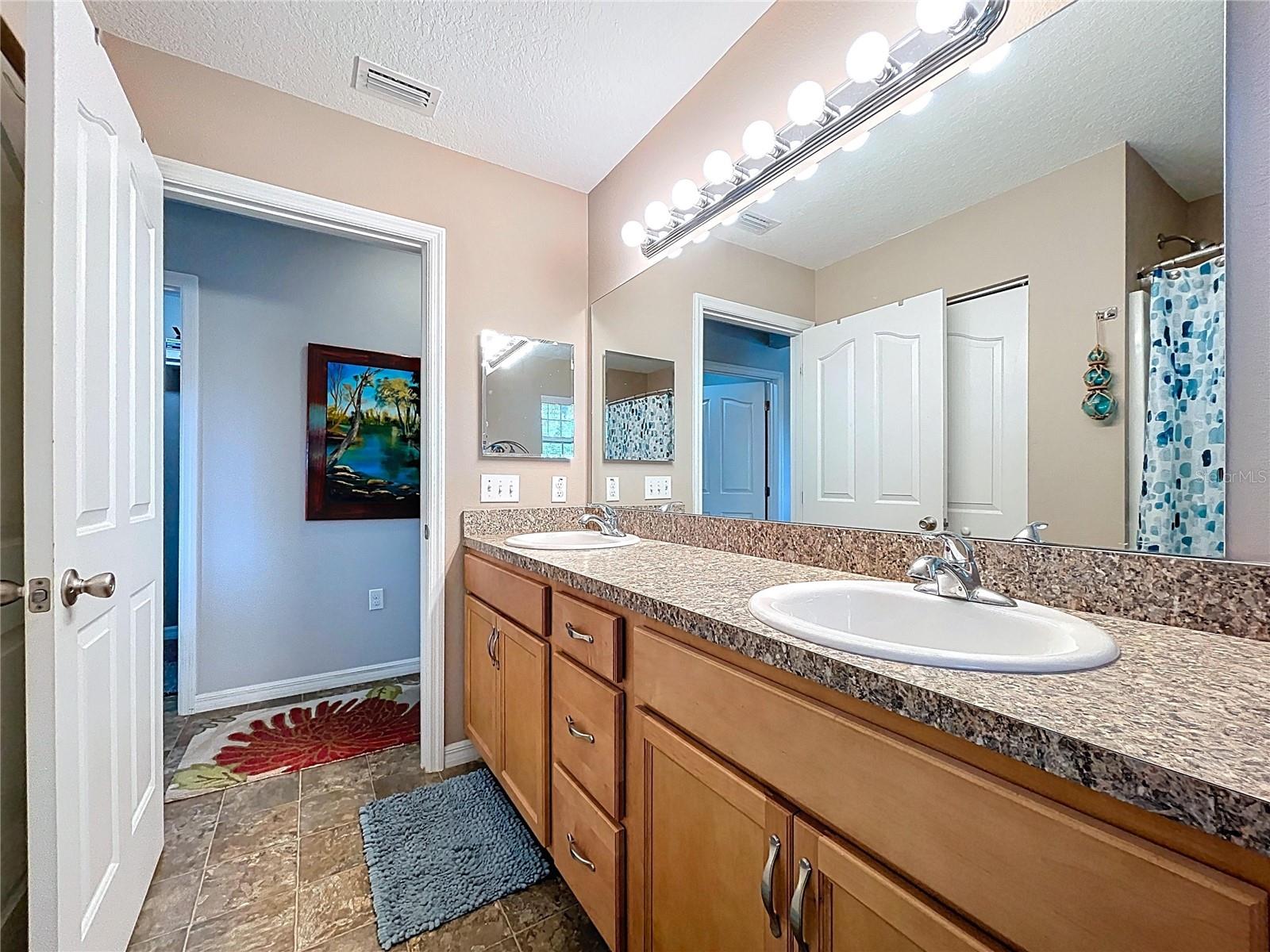 Listing photo id 46 for 3911 Nokomis Point