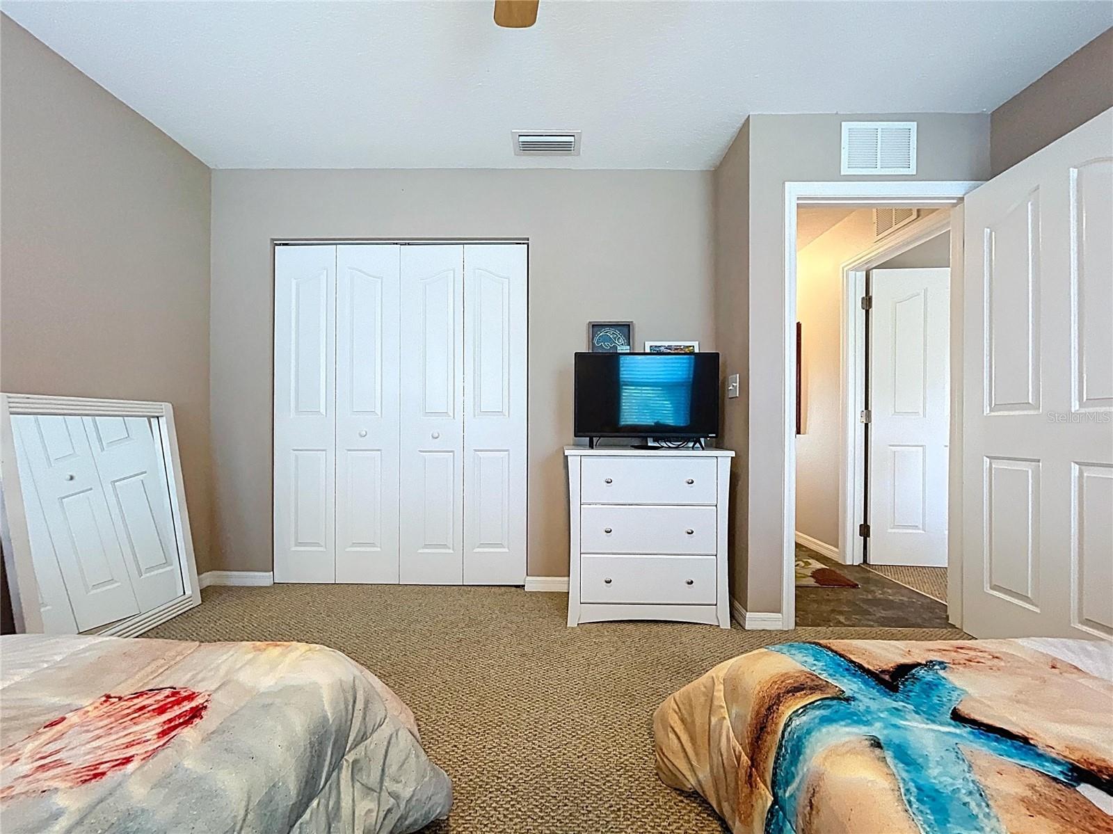 Listing photo id 48 for 3911 Nokomis Point