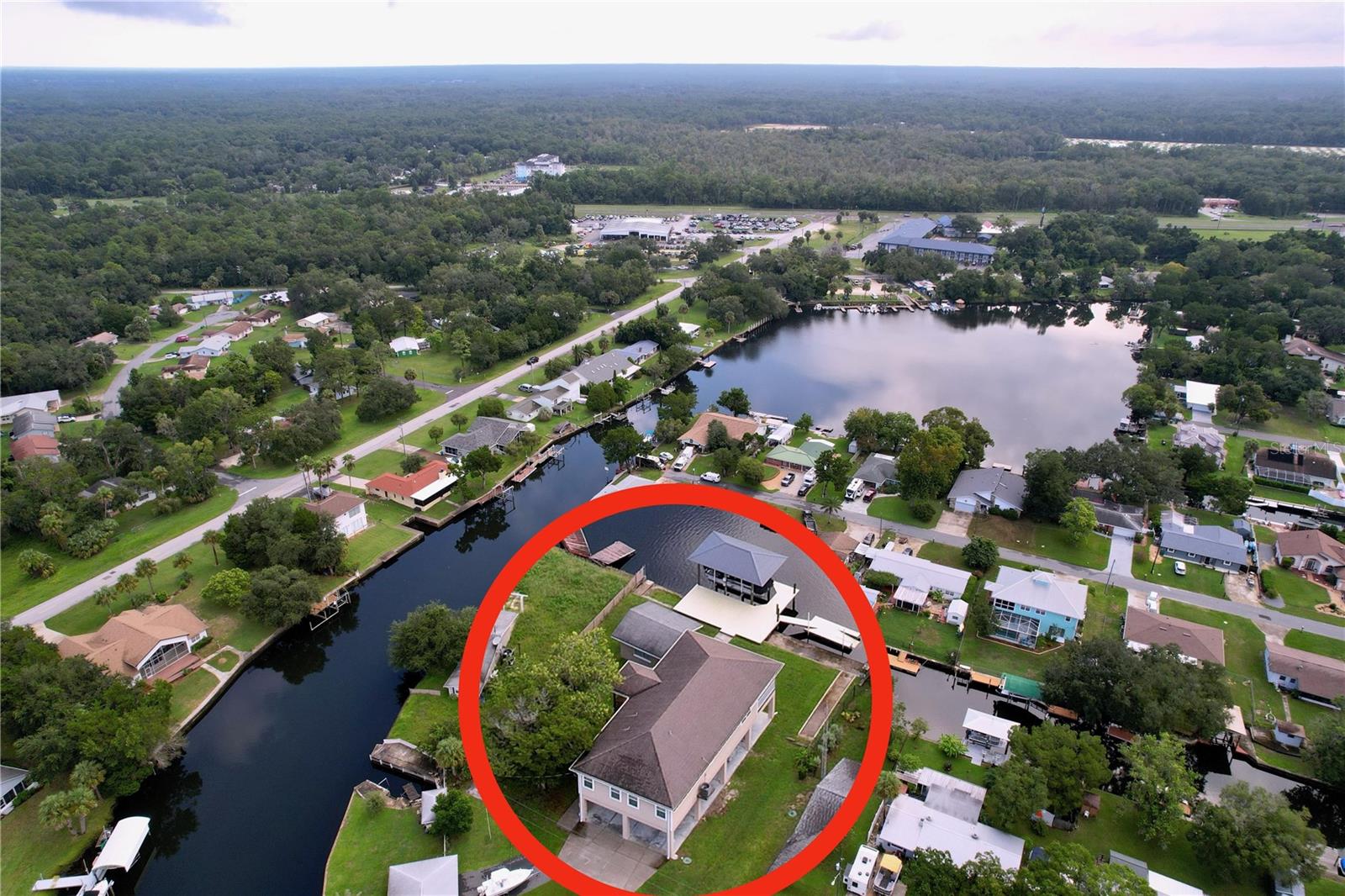 Listing photo id 69 for 3911 Nokomis Point