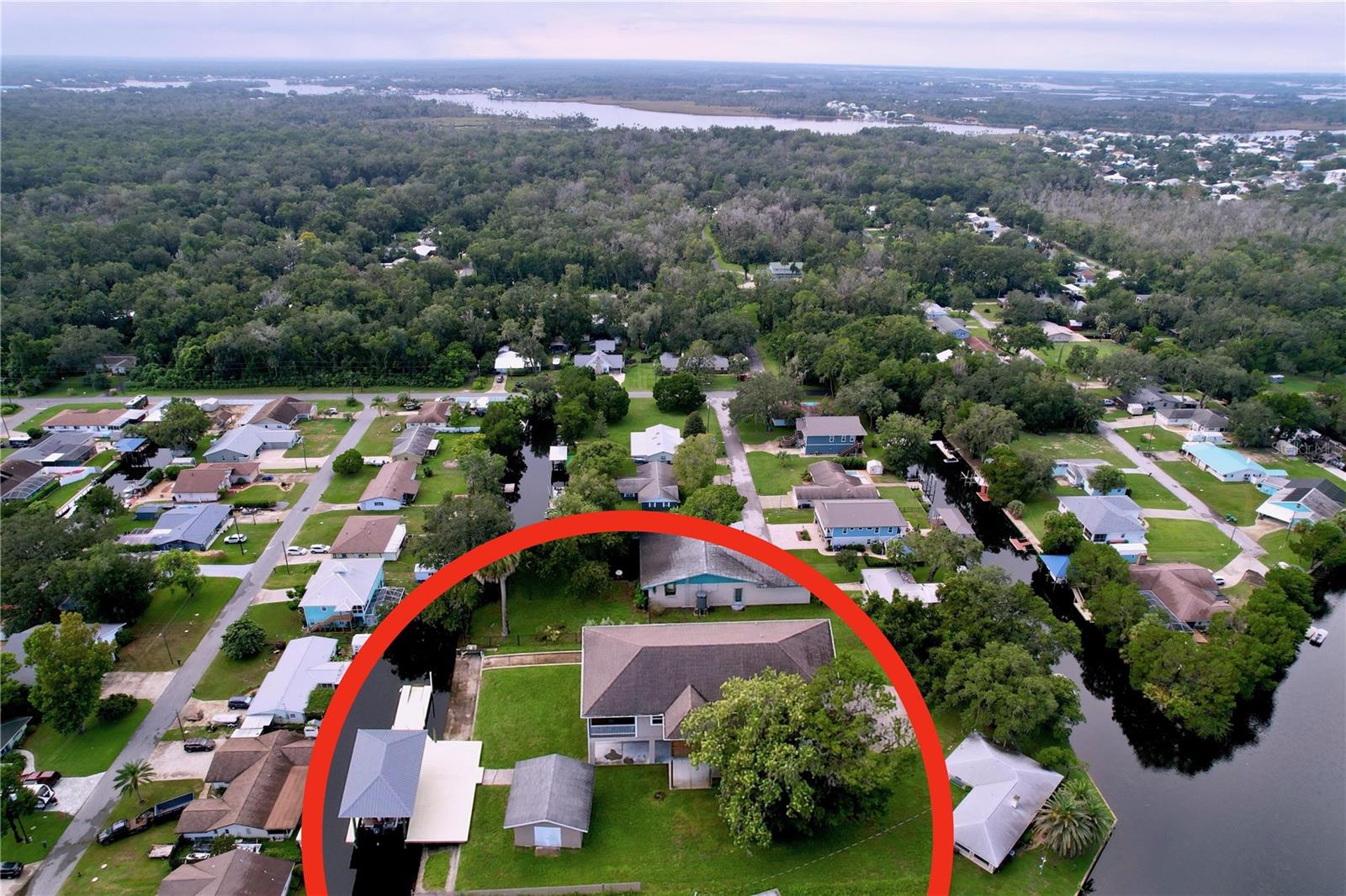 Listing photo id 73 for 3911 Nokomis Point